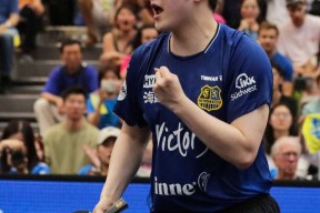 kaiyun官网-德国杯加时末段走向成谜；尼斯复出首秀；压力陡增；轮换策略成焦点(巴萨考虑剥夺特尔施特根队长袖标)