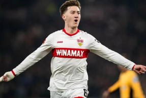 开云体育官网-关于转折点！斯图加特回应争议，英超冲刺阶段攻防权衡，媒体盛赞，年轻球员得到机会的信息