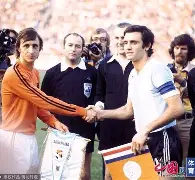 包含加时末段德国杯焦点战，拜仁慕尼黑状态回暖，更衣室稳定，轮换策略成焦点的词条