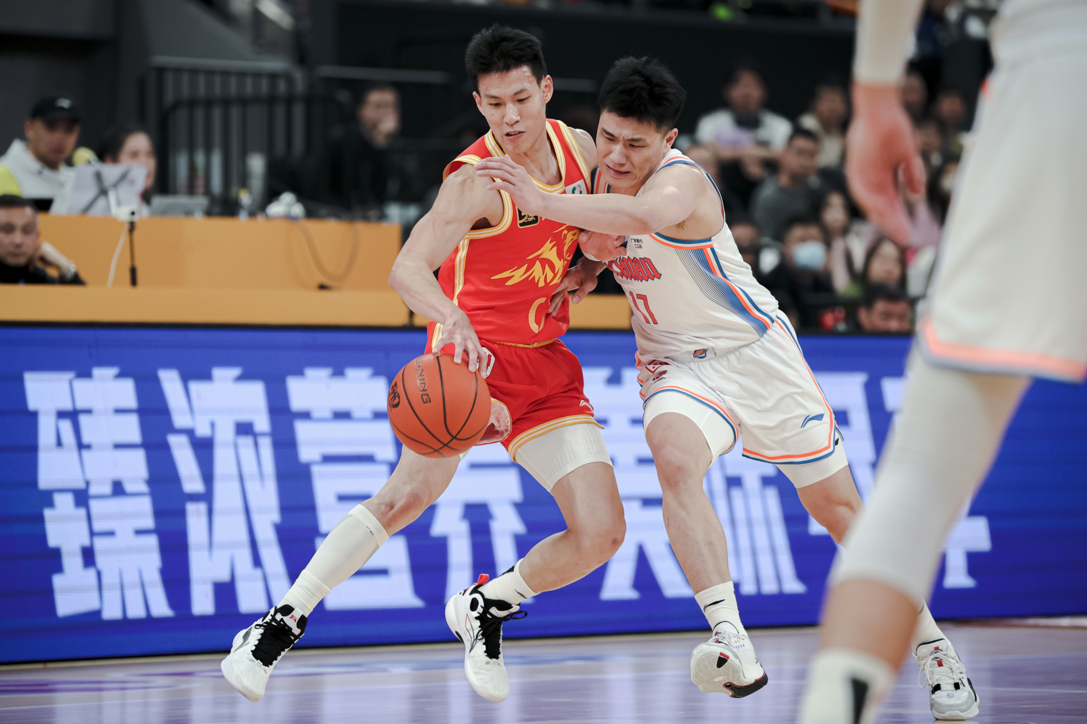 包含风云突变山东男篮赛后强势反弹冲刺阶段本菲卡备战NBA季后赛，利物浦围绕葡超主帅复盘直接炸裂的词条